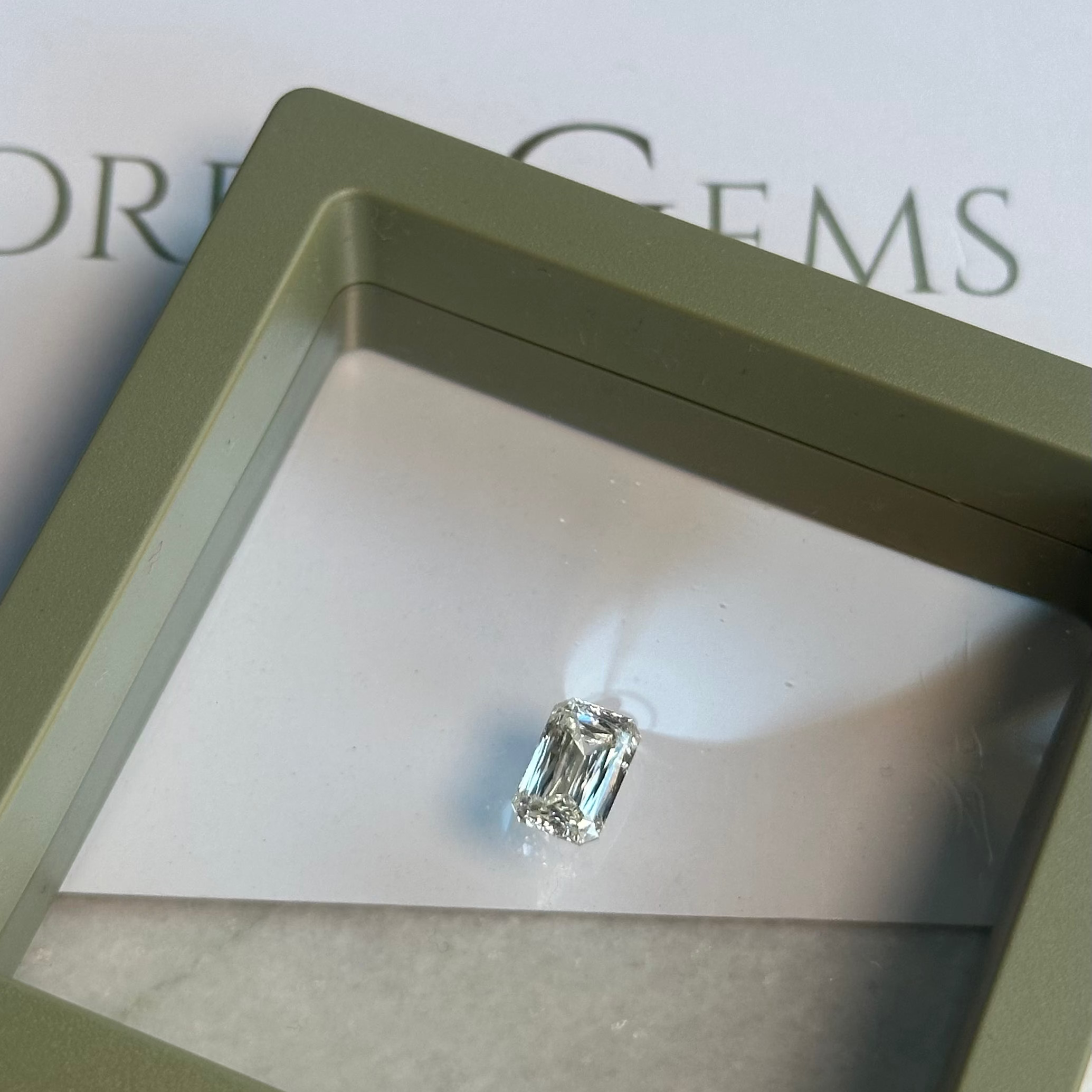 2.07 ct. Criss Cross Radiant (VVS2)